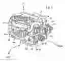 Fig. 04 - Internal combustion engine having an improved oil pan structure for a personal watercraft, and personal watercraft including same