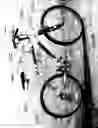 Fig. 25 - Detachable bicycle frame connectors