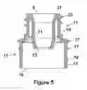 Fig. 04 - Cosmetic container with multifunctional insert