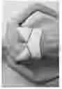 Fig. 07 - ATHLETIC WEAR WITH HIDDEN POCKETS