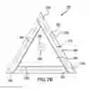 Fig. 04 - Illuminated safety device for attachment to an article of clothing
