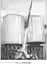 Fig. 05 - Commercial hopper grain bin assembly method